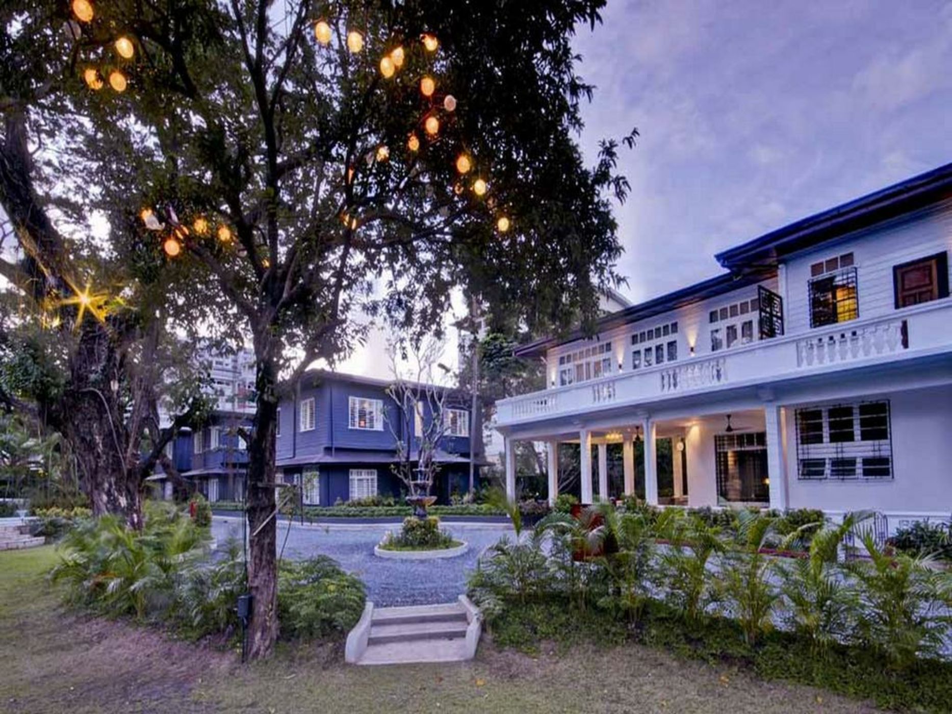 The Henry Hotel Manila