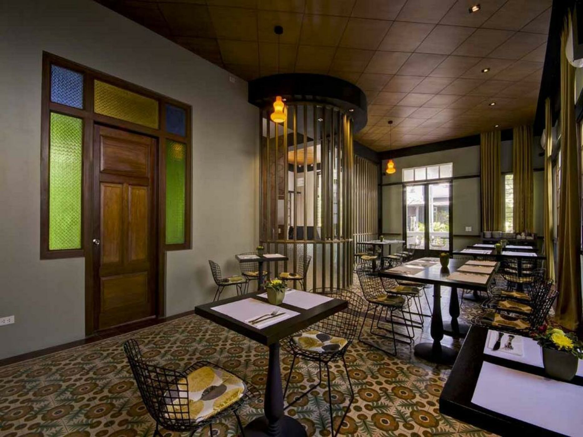 The Henry Hotel Manila