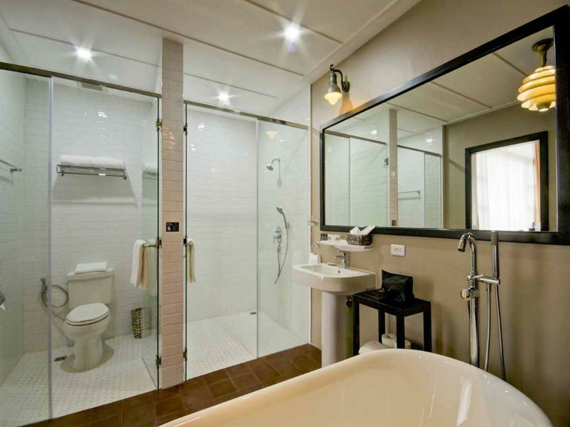 The Henry Hotel Manila