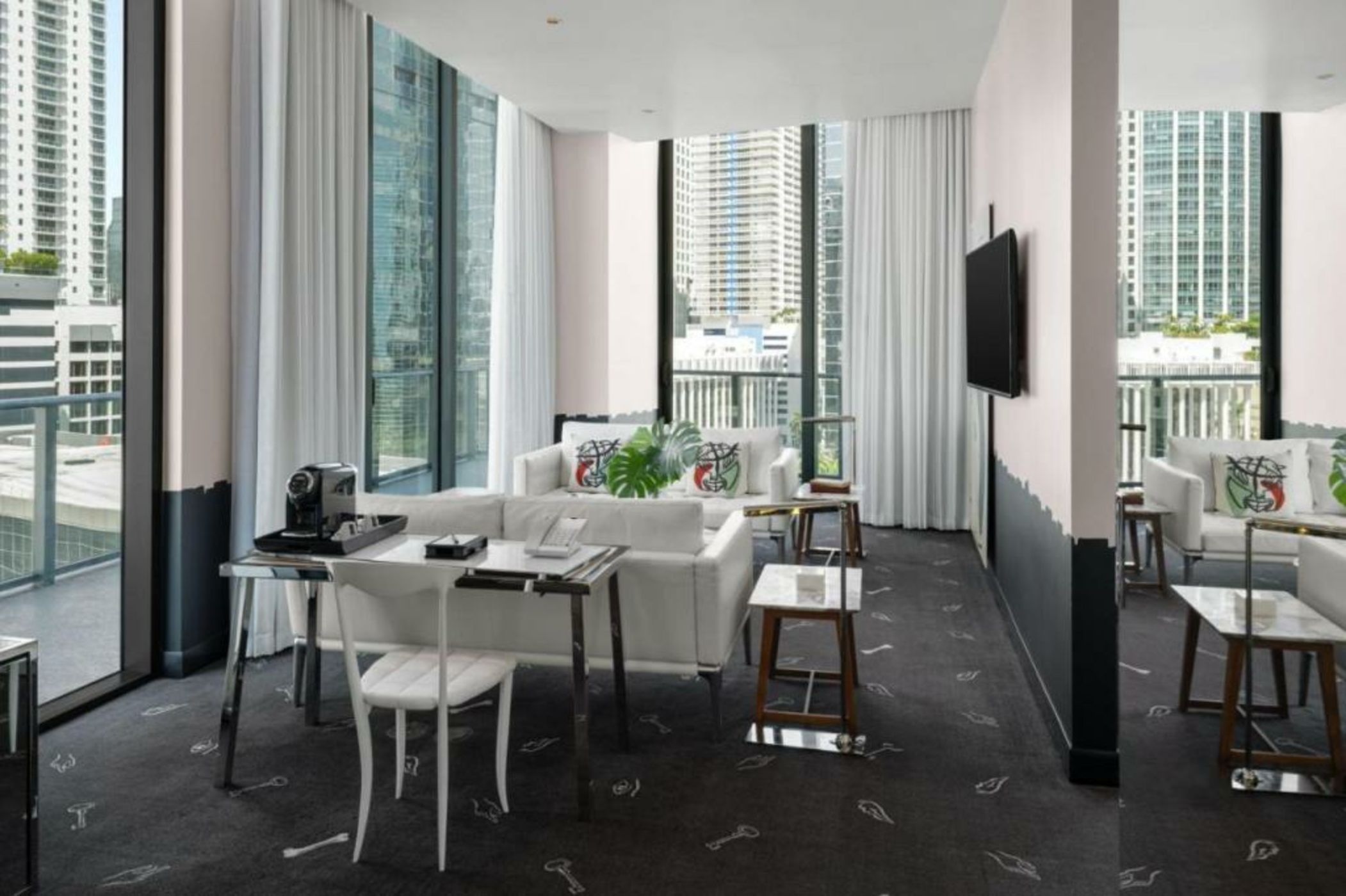 Dua Miami, Autograph Collection