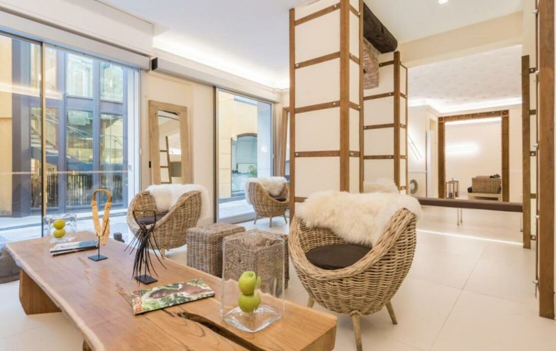 Hotel Metropolitan, a Design Boutique Hotel Bologna, Italy