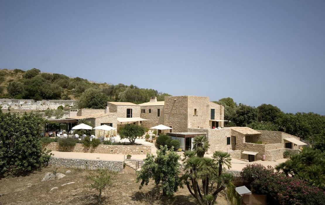 Cases de Son Barbassa Hotel & Restaurant, a Design Boutique Hotel