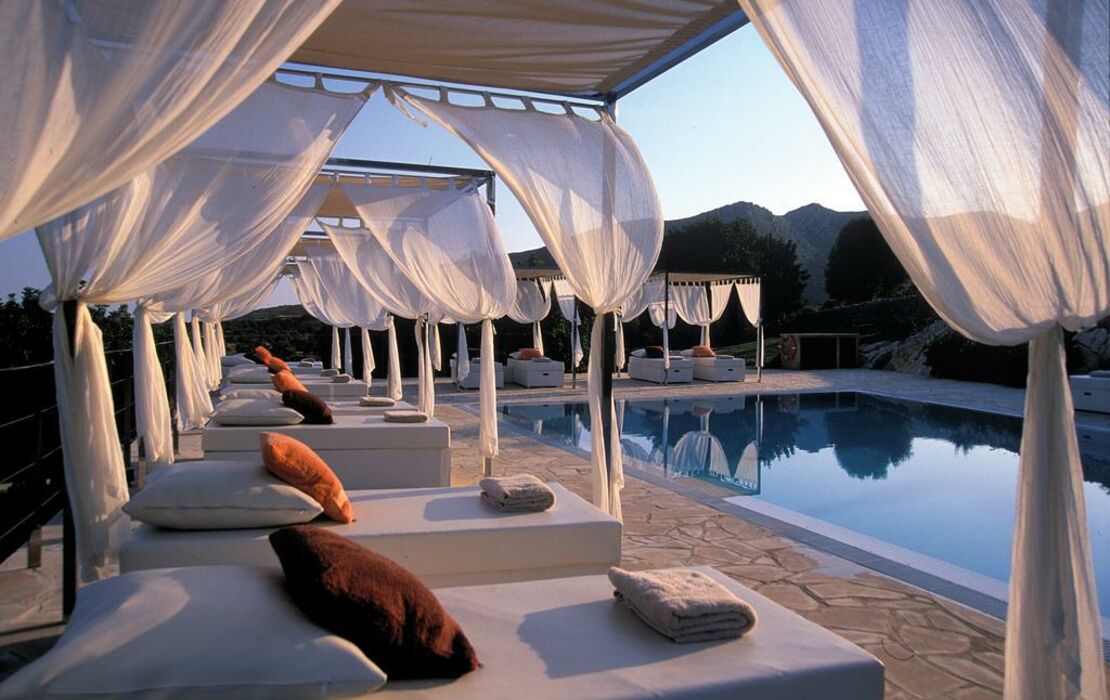 Cases de Son Barbassa Hotel & Restaurant, a Design Boutique Hotel