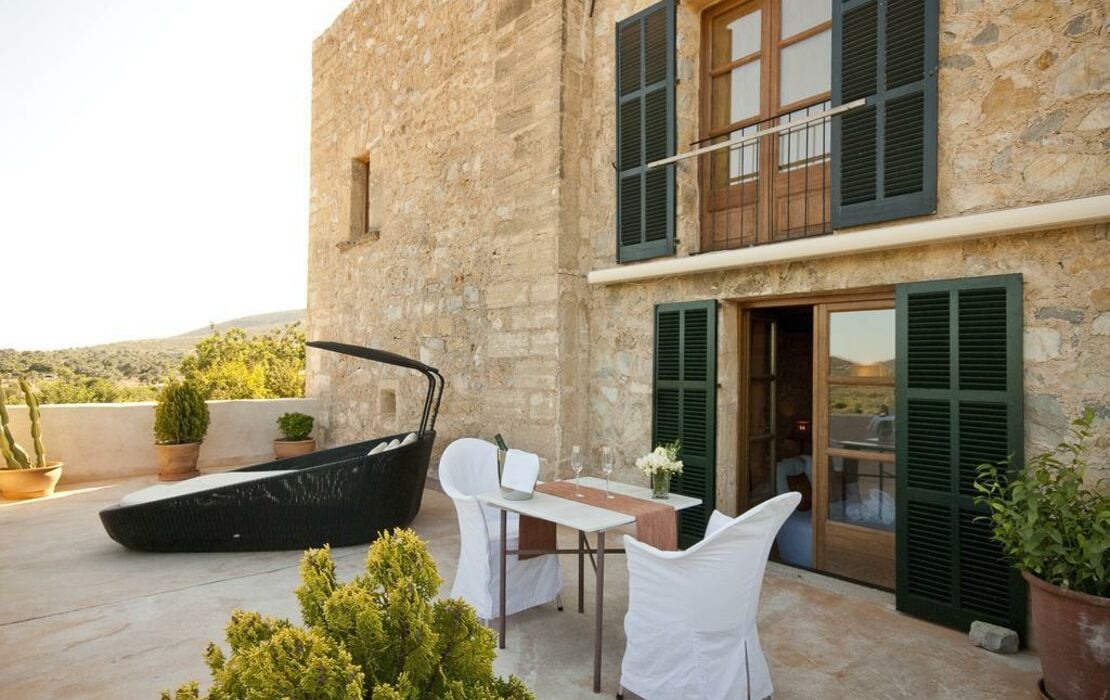 Cases de Son Barbassa Hotel & Restaurant, a Design Boutique Hotel