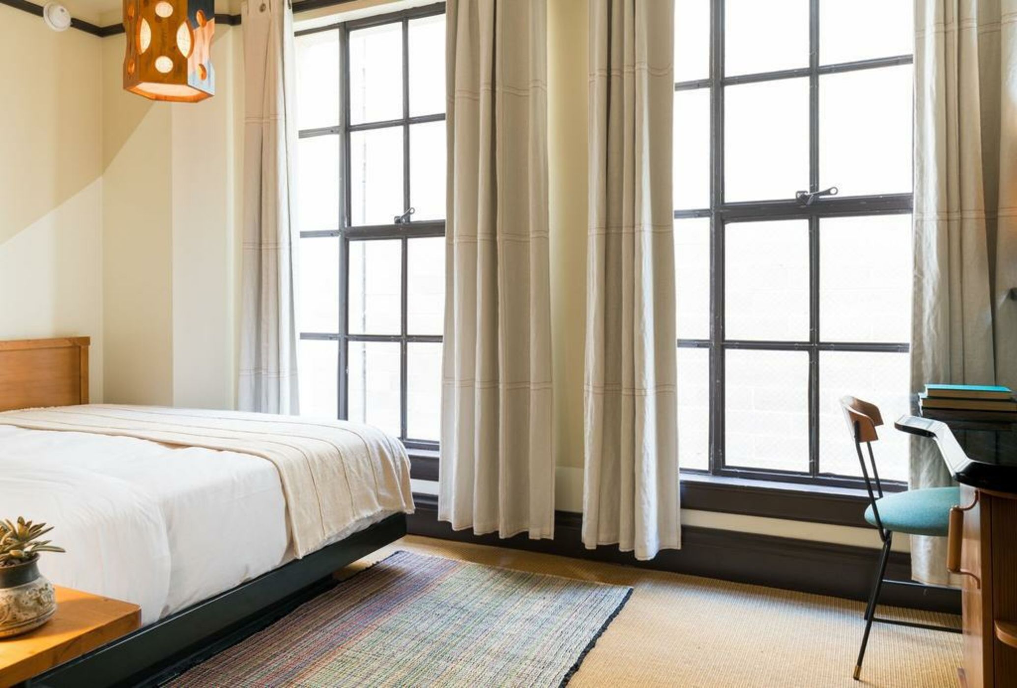 Freehand Los Angeles