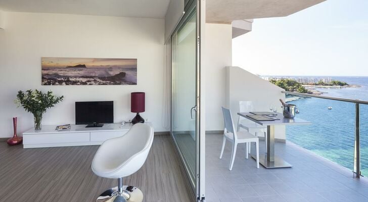 AxelBeach Ibiza Suites Apartments Spa and Beach Club - Adults Only