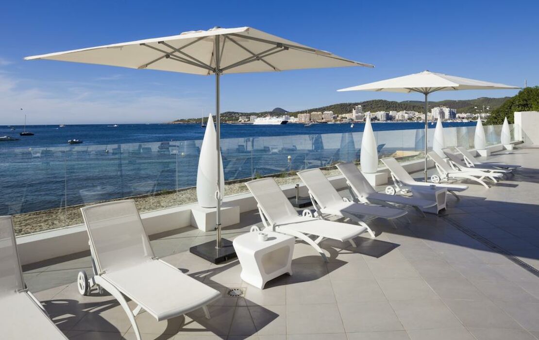 AxelBeach Ibiza Suites Apartments Spa and Beach Club - Adults Only, a ...