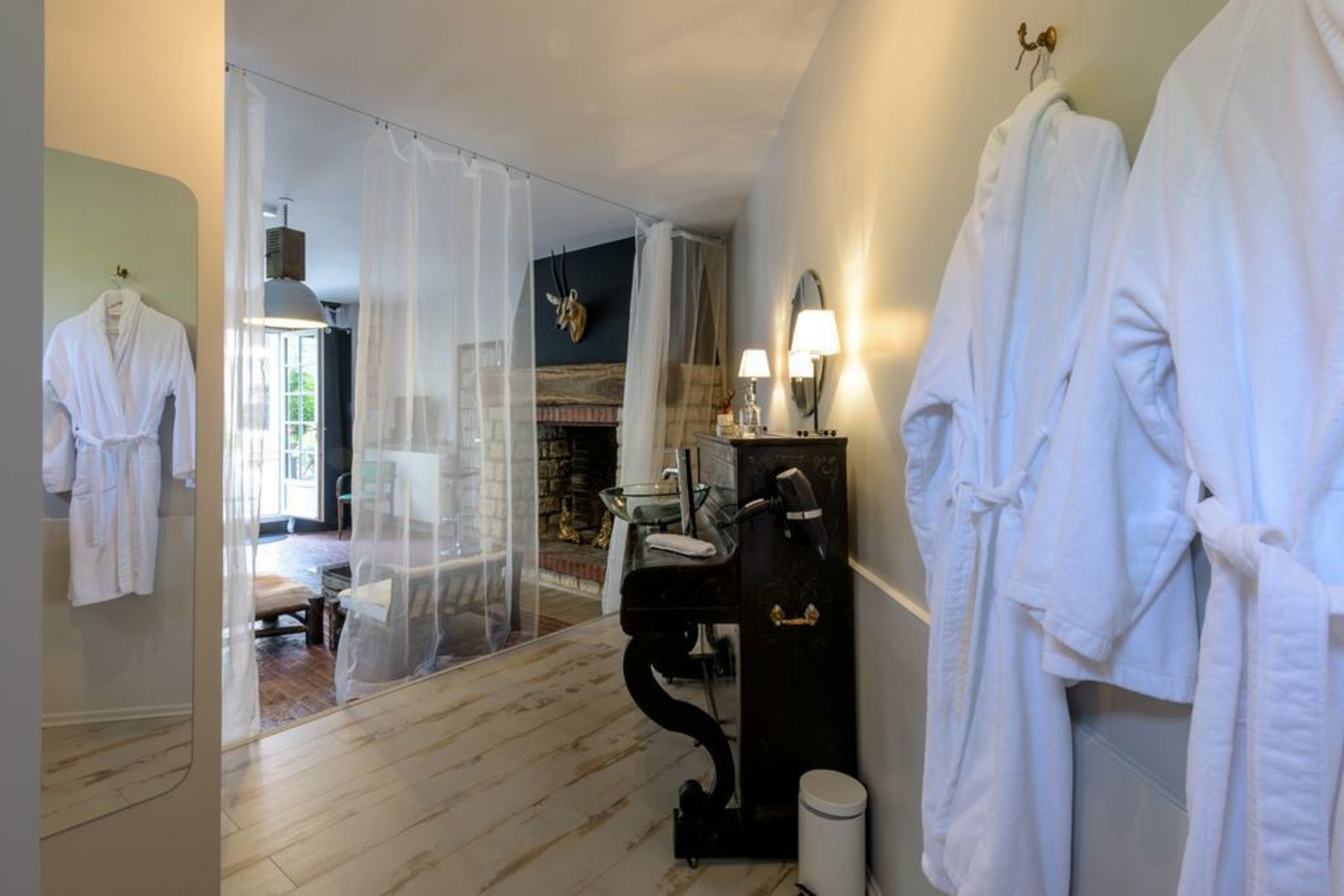 La Parenthese du Rond Royal