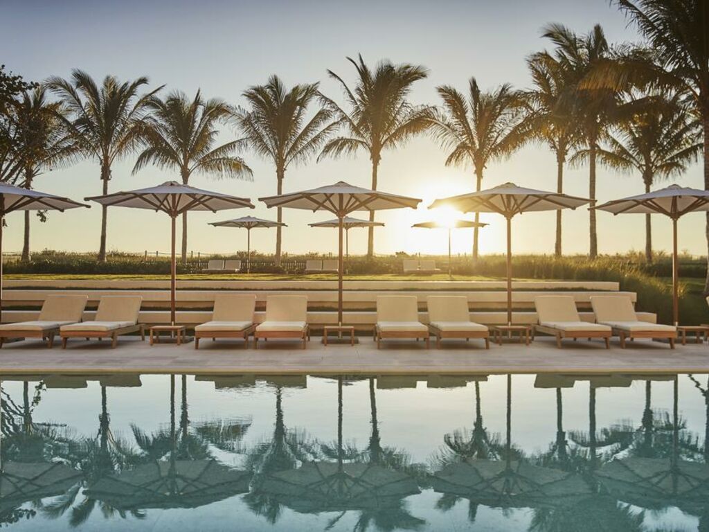 Four Seasons Hotel At The Surf Club Miami Beach Usa Four Seasons Hotel At The Surf Club