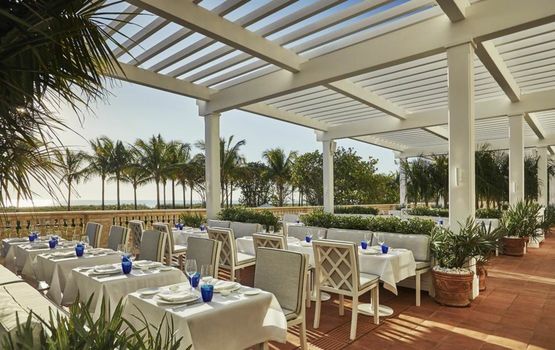 Four Seasons Hotel at The Surf Club