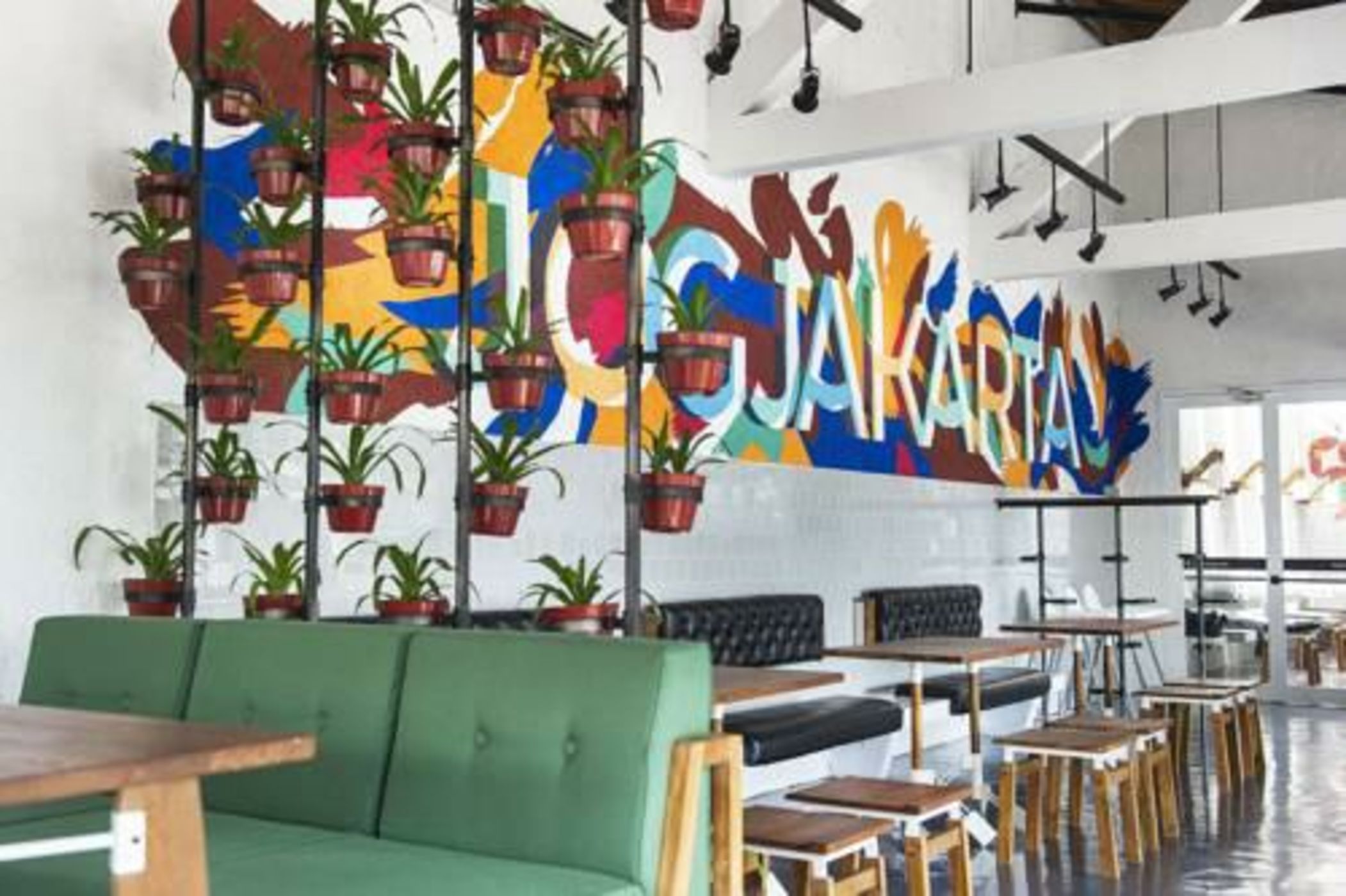 Lokal Hotel & Restaurant