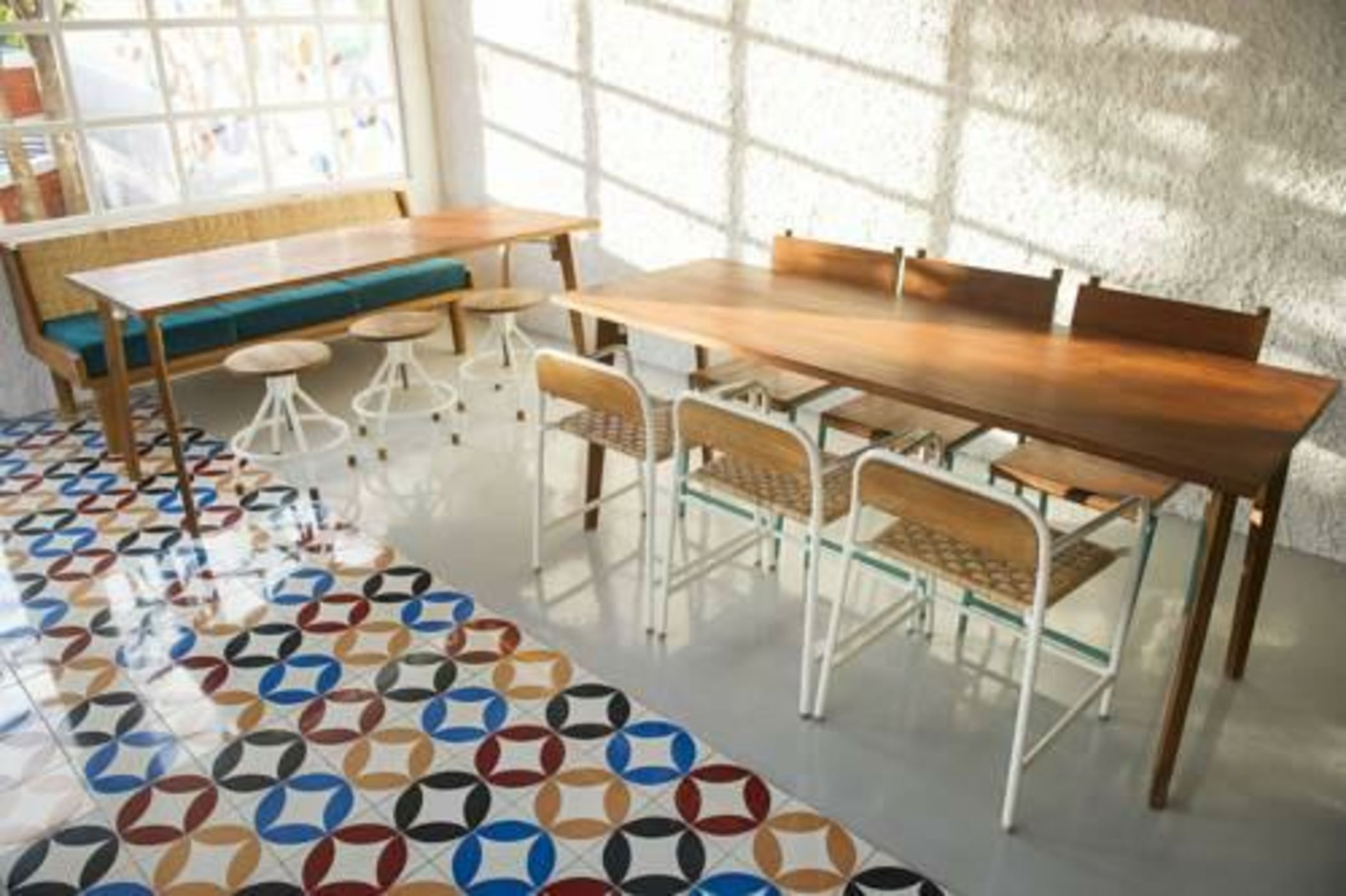 Lokal Hotel & Restaurant