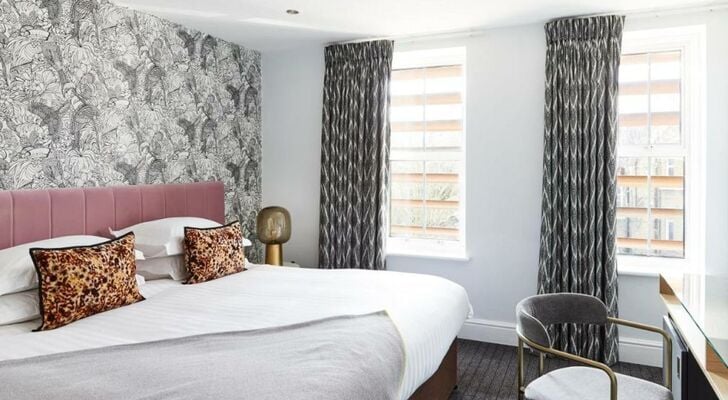 The Lodge Hotel - Putney