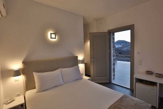 Villa Lina Syros