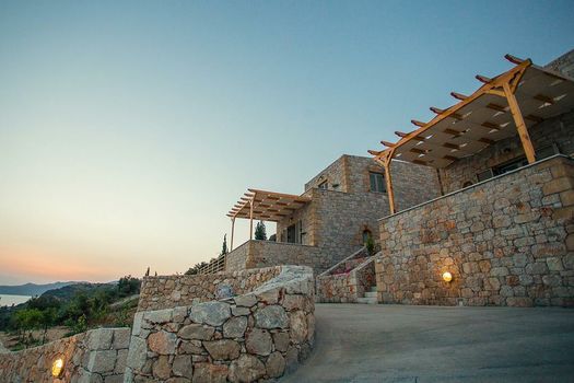 Tseralia Houses