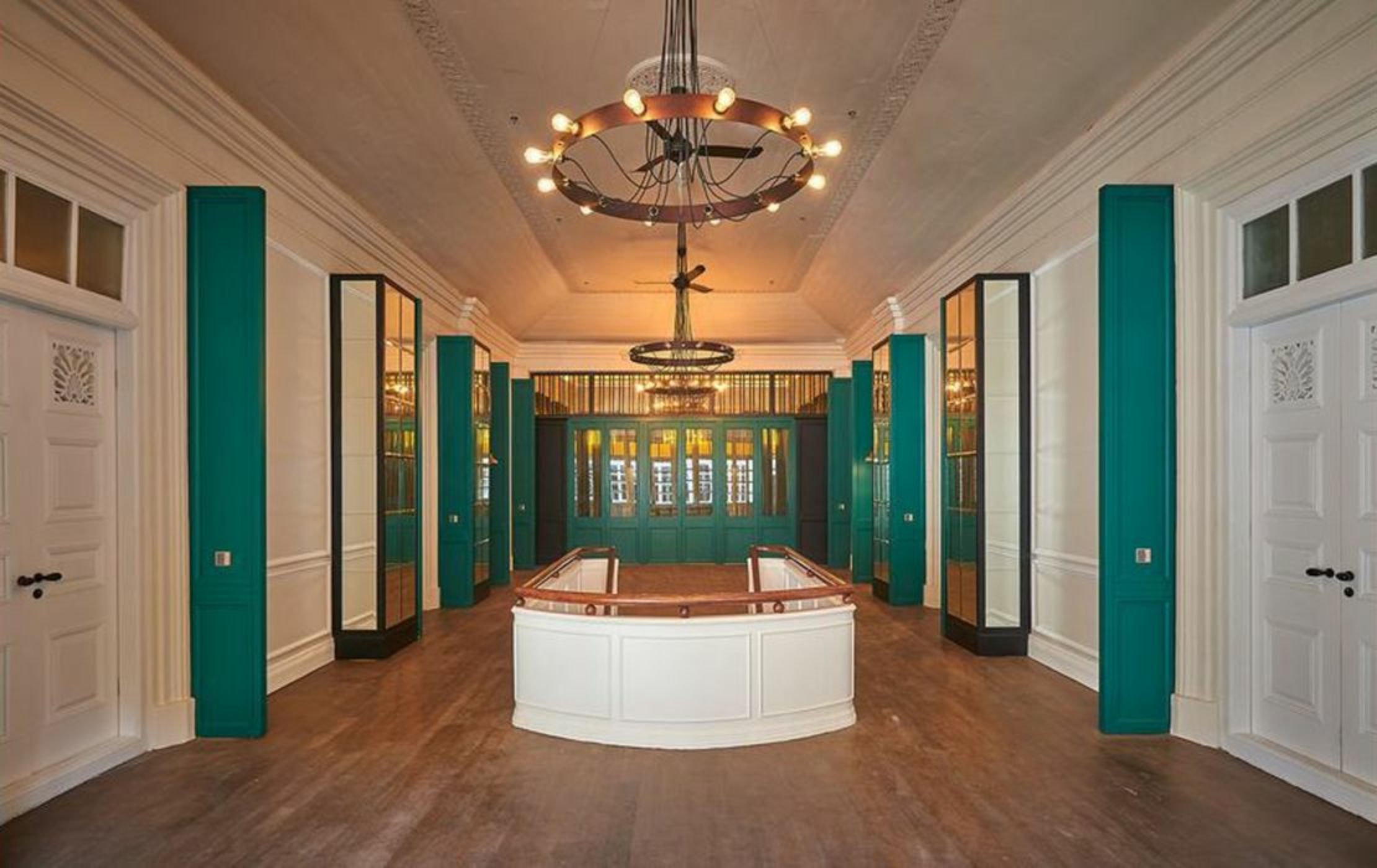 The Edison George Town