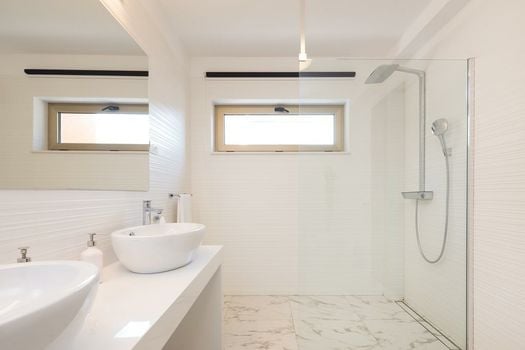 Villa Gloss