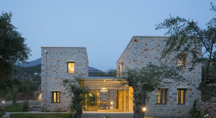 Mythies -Stone Houses in Mani