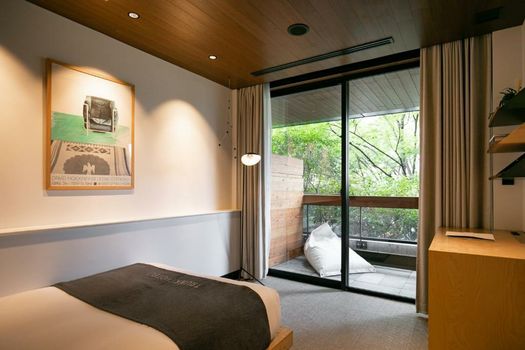 TRUNK (HOTEL)