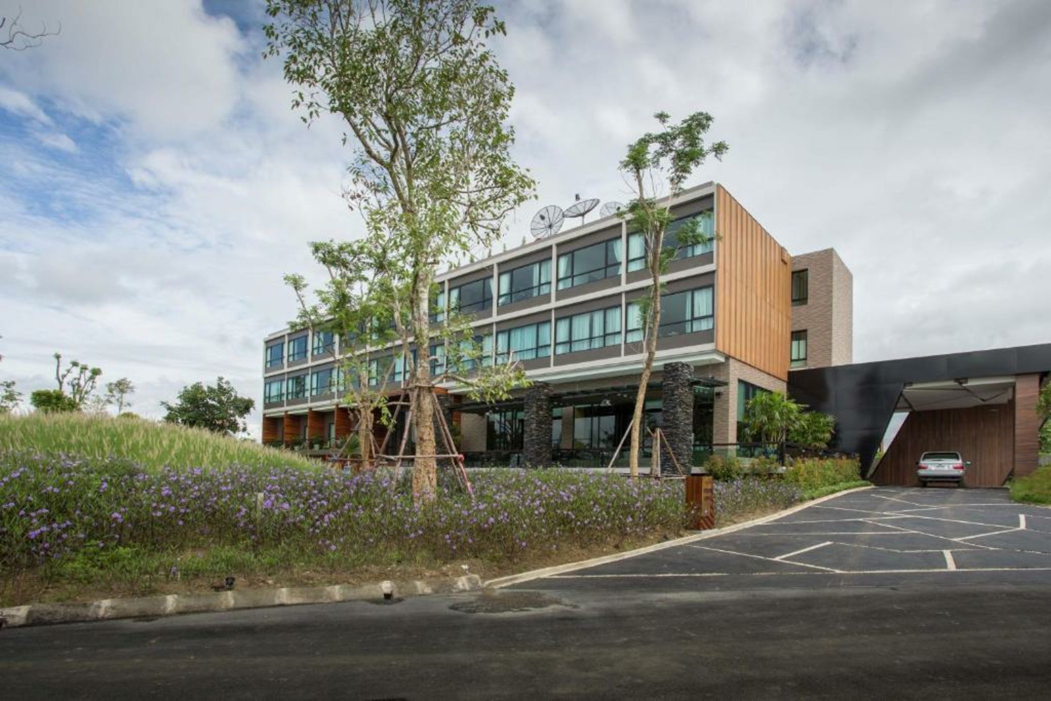 North Hill City Resort -SHA Extra Plus