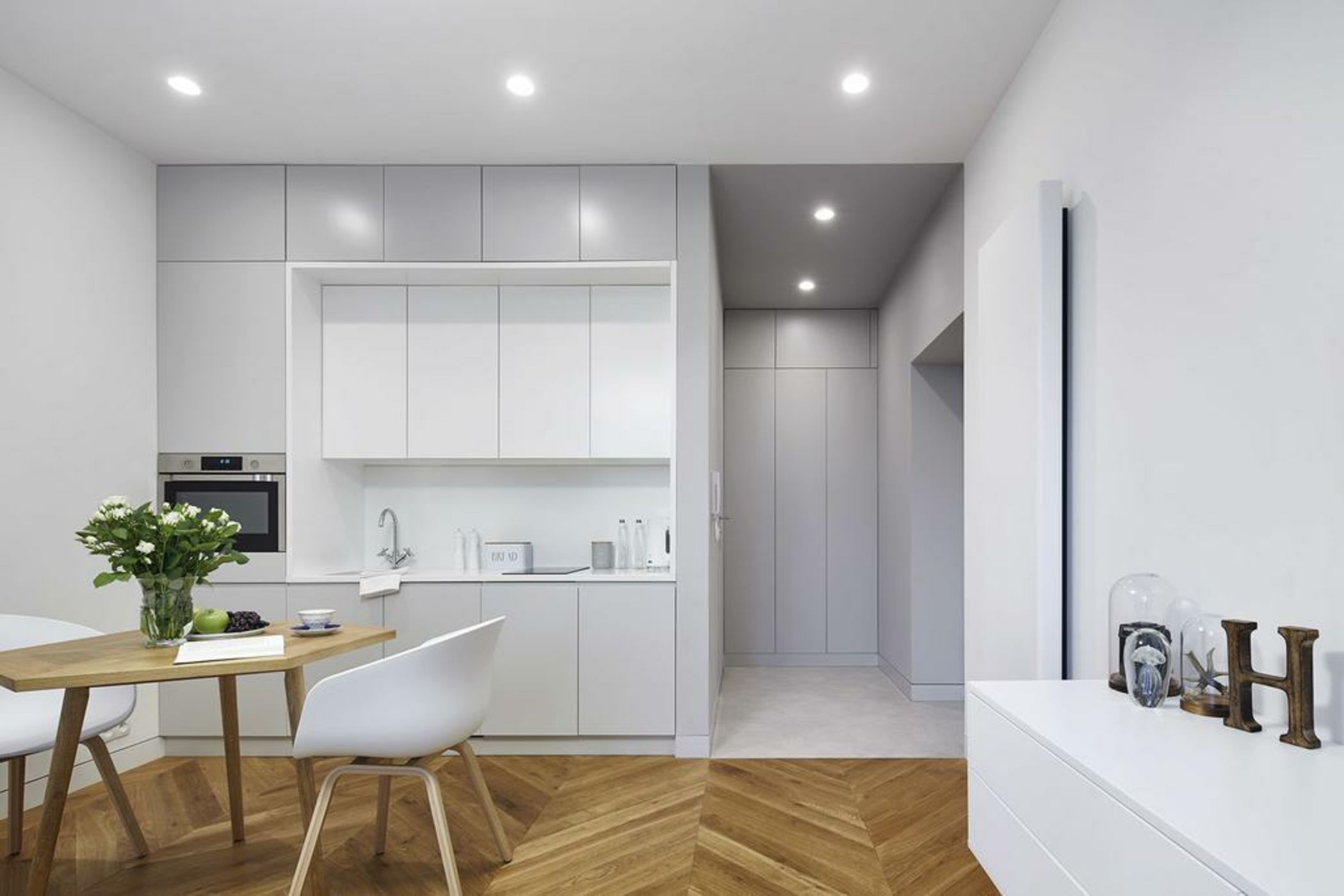 Blackhaus Apartments