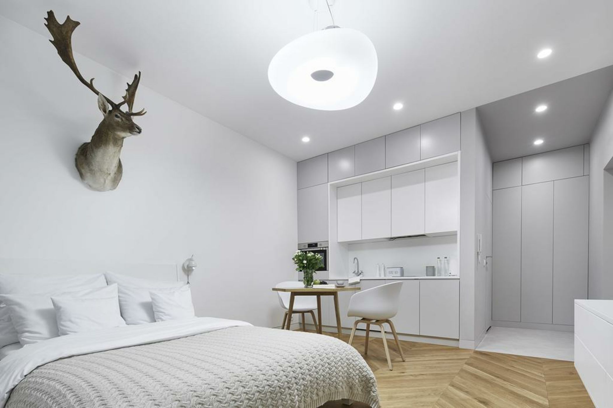 Blackhaus Apartments