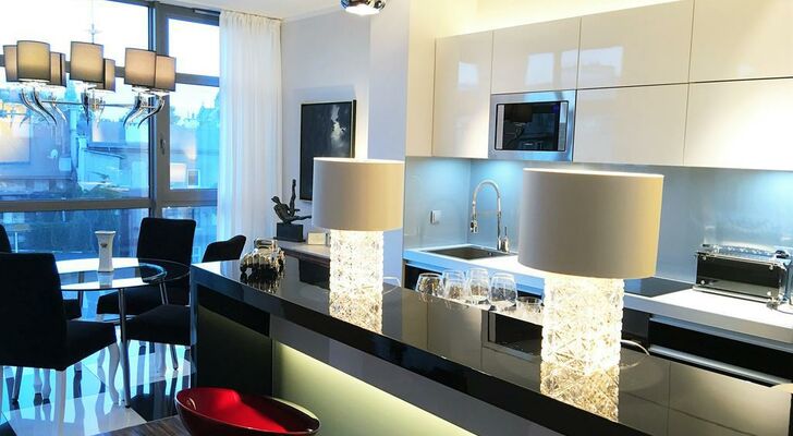 Luxury Apartments Mondrian Old Town