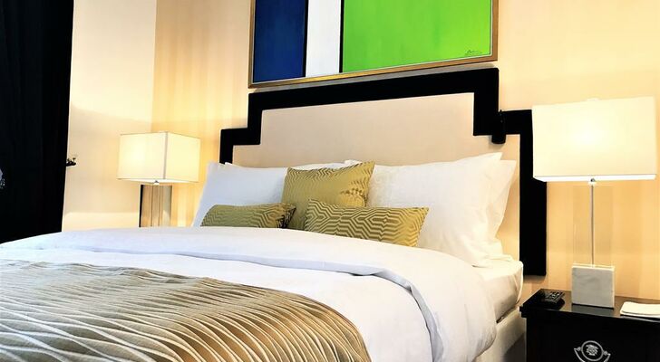 Luxury Apartments Mondrian Old Town