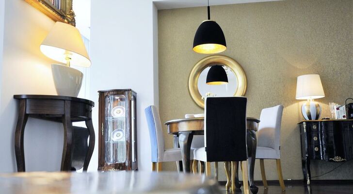 Luxury Apartments Mondrian Old Town