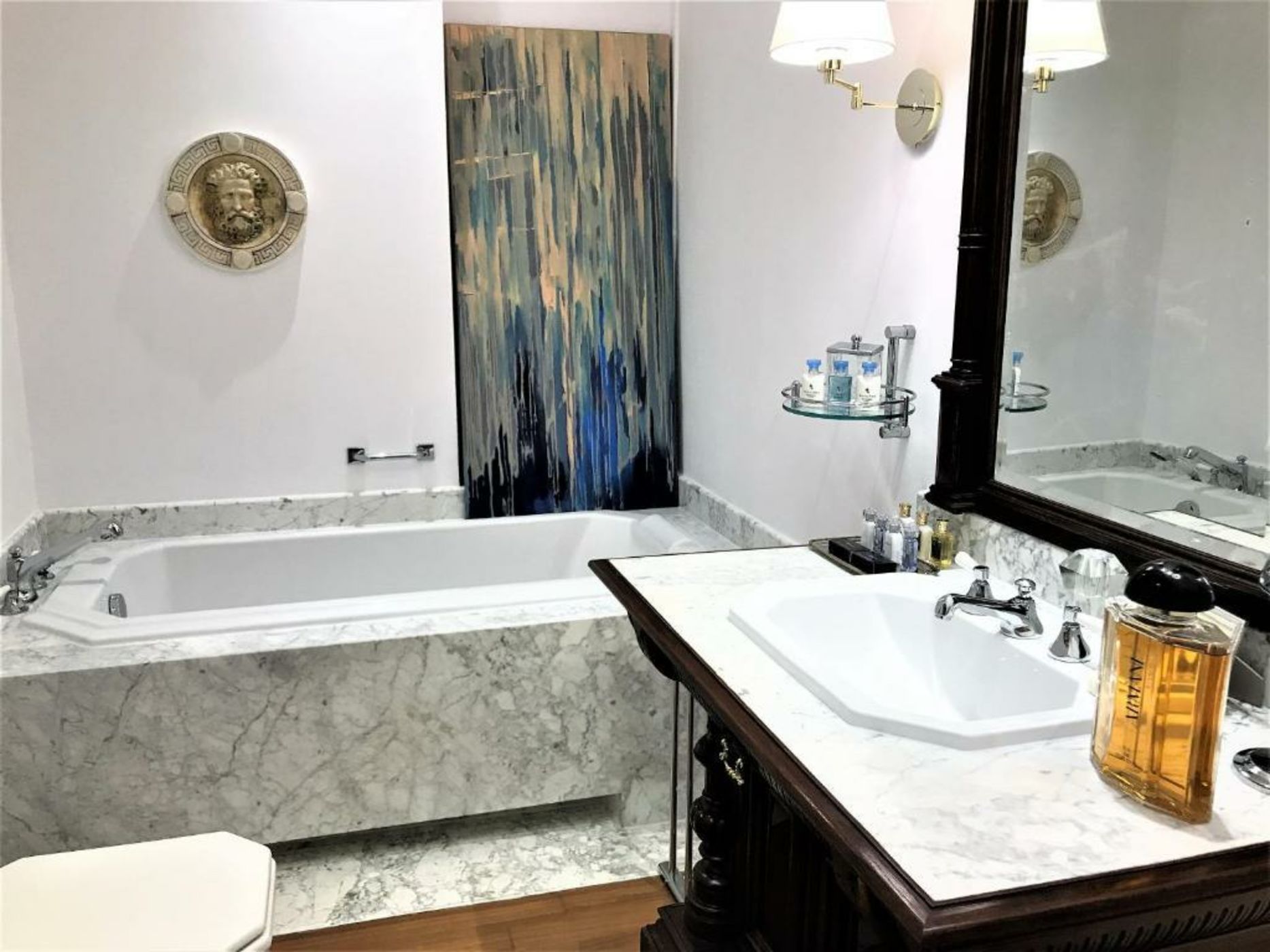 MONDRIAN Luxury Suites & Apartments Krakow Old Town