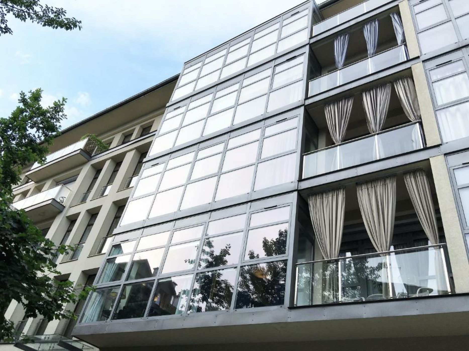 MONDRIAN Luxury Suites & Apartments Krakow Old Town