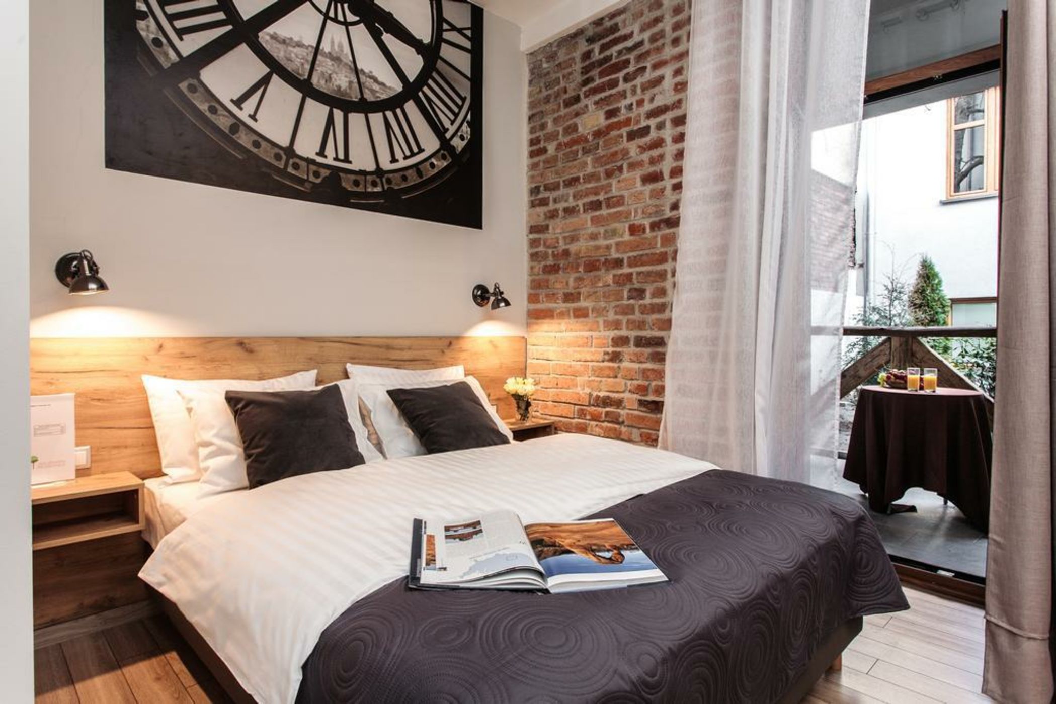 Art & Garden Residence