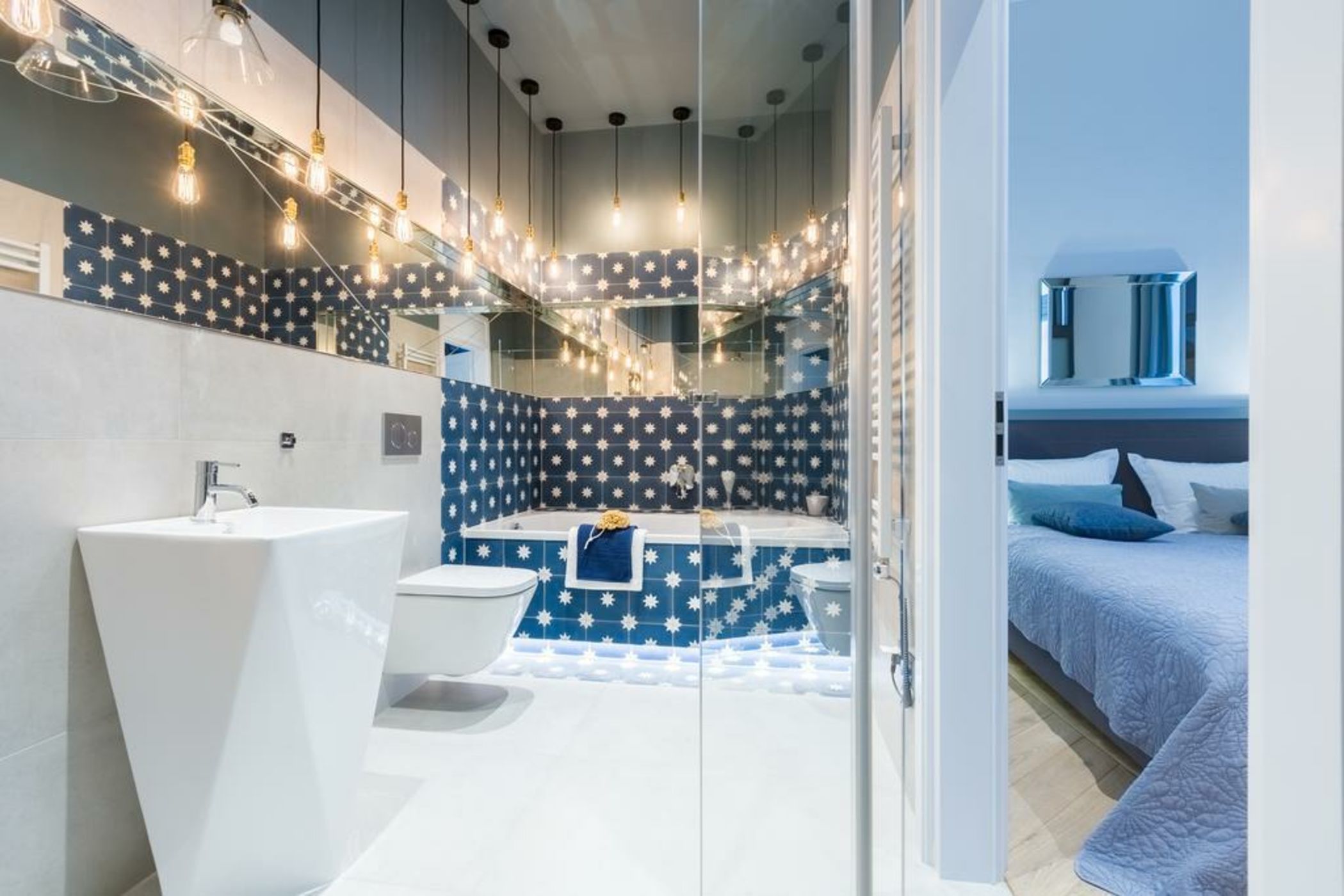 Cadena Gallery Apartments