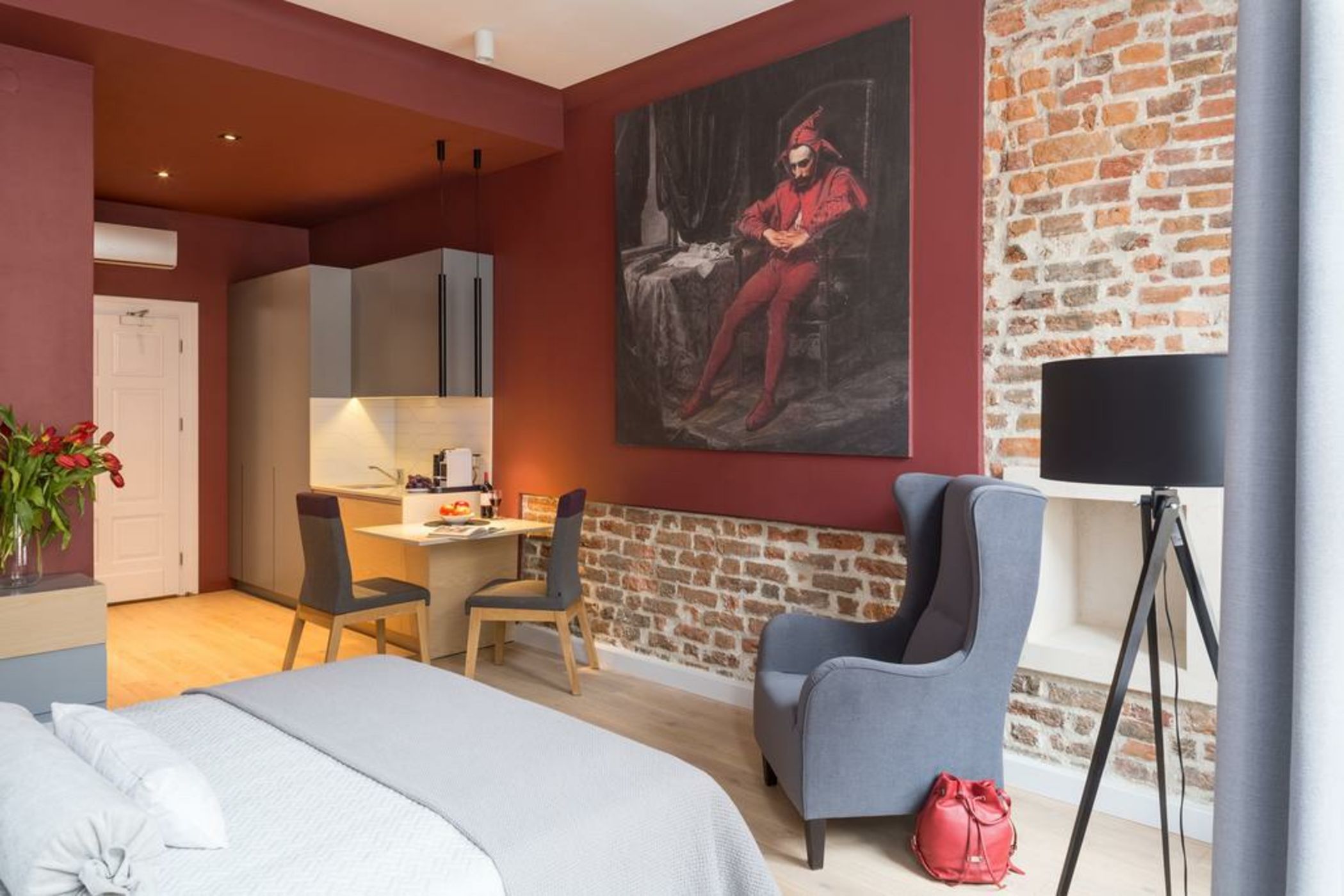 Cadena Gallery Apartments