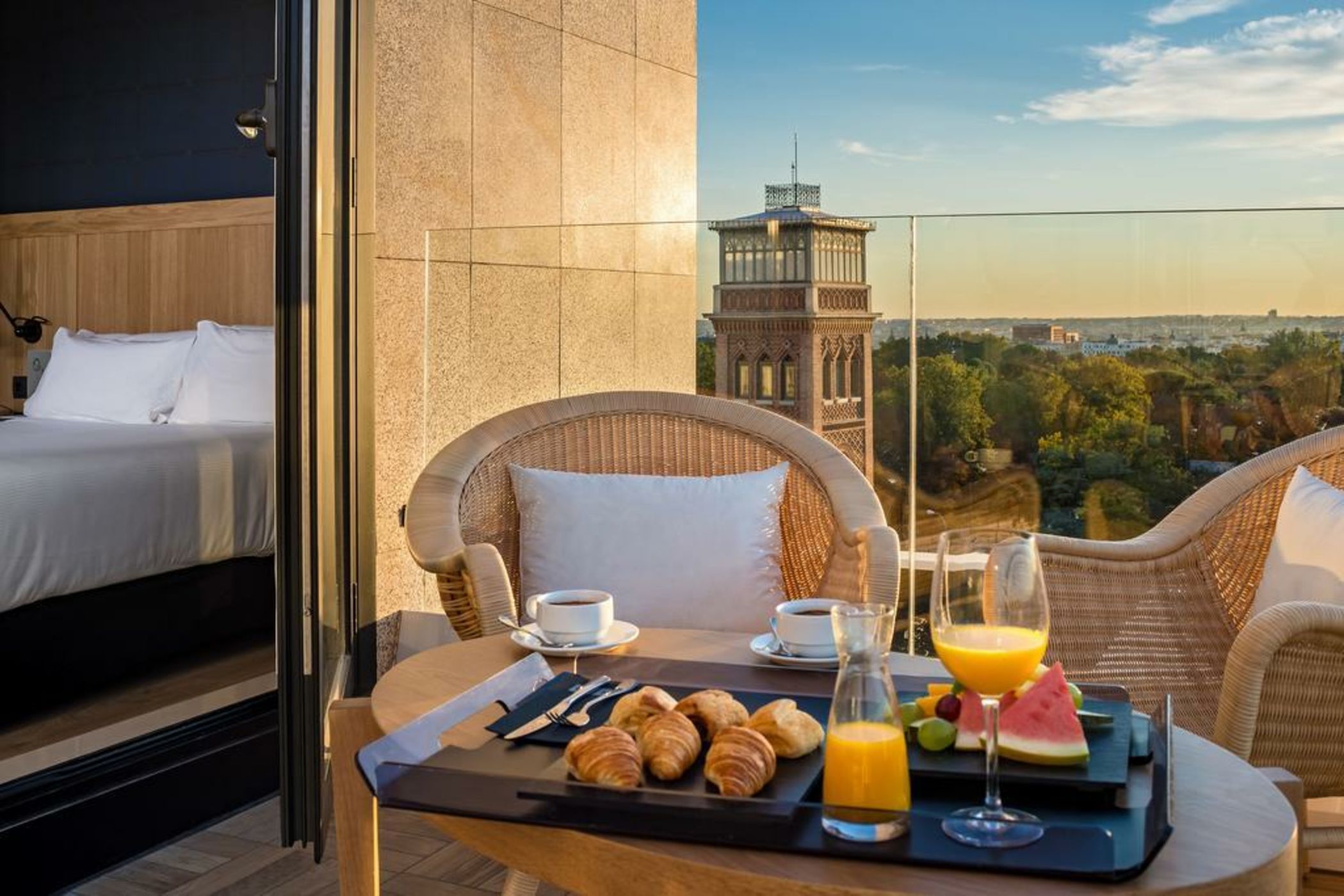 H10 Puerta de Alcalá