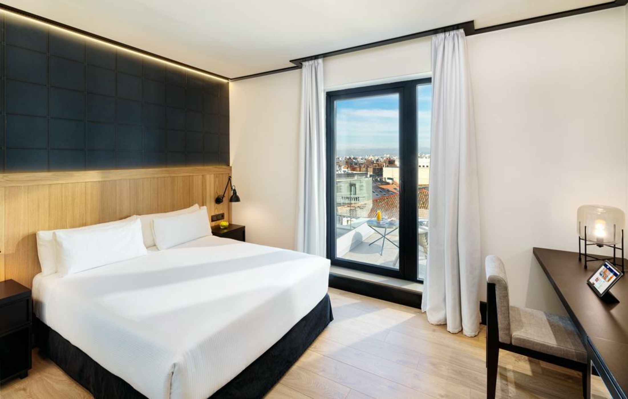 H10 Puerta de Alcalá