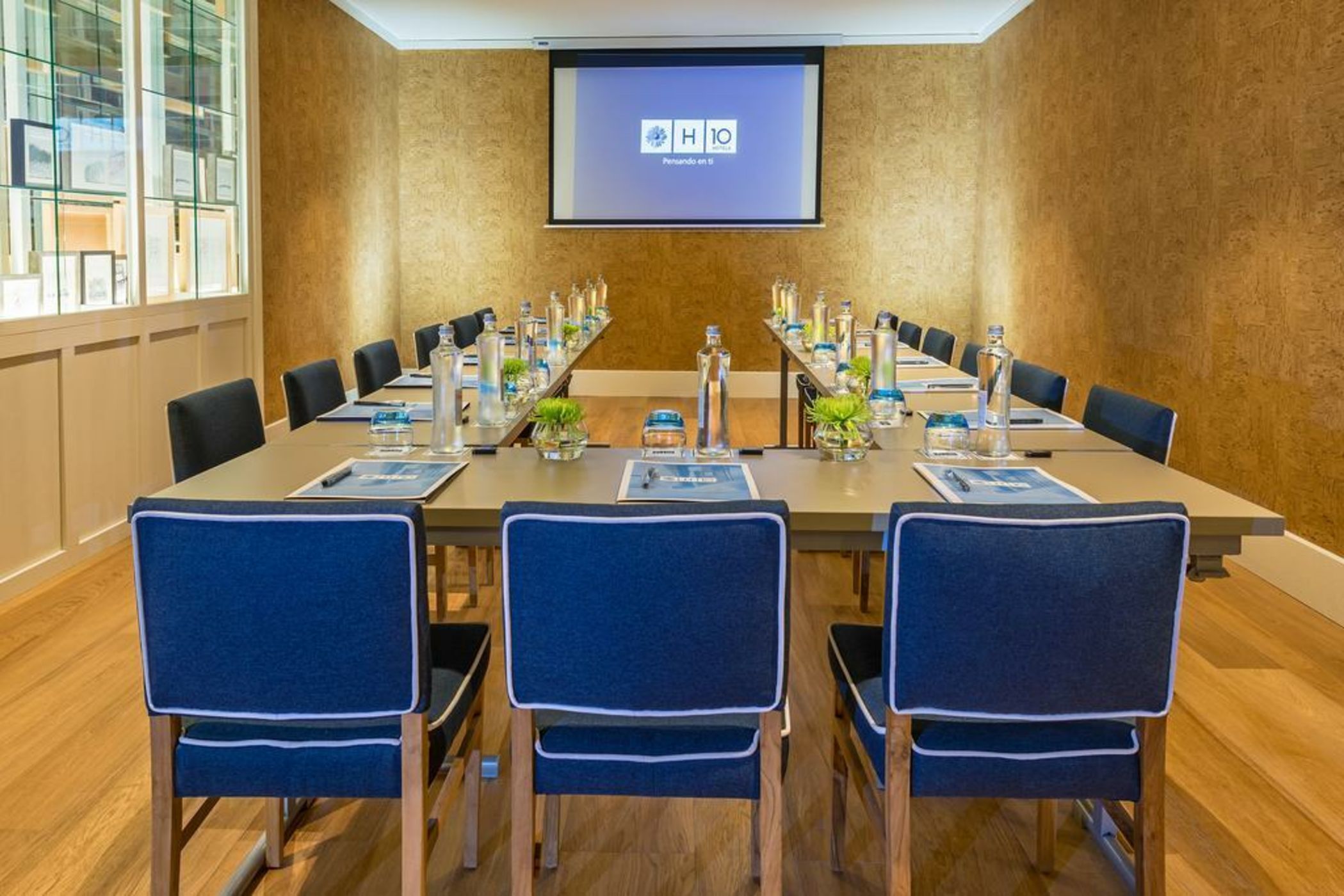 H10 Puerta de Alcalá