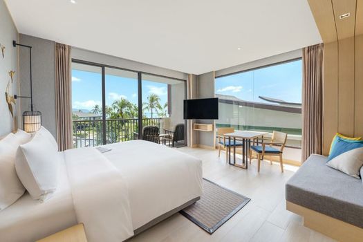 Le Meridien Khao Lak Resort & Spa