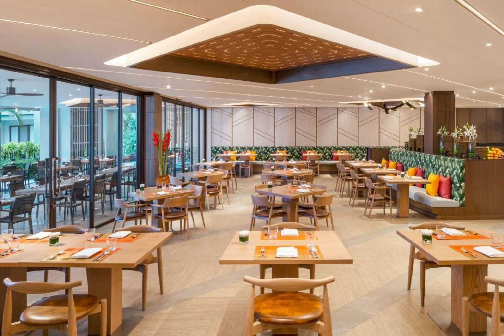 Le Meridien Khao Lak Resort & Spa