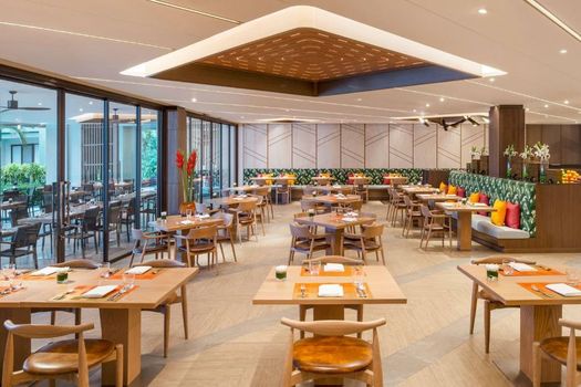 Le Meridien Khao Lak Resort & Spa