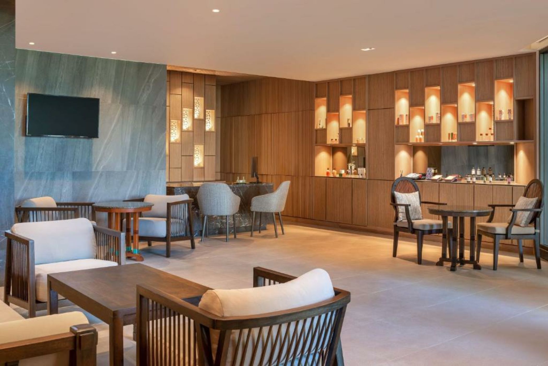 Le Meridien Khao Lak Resort & Spa