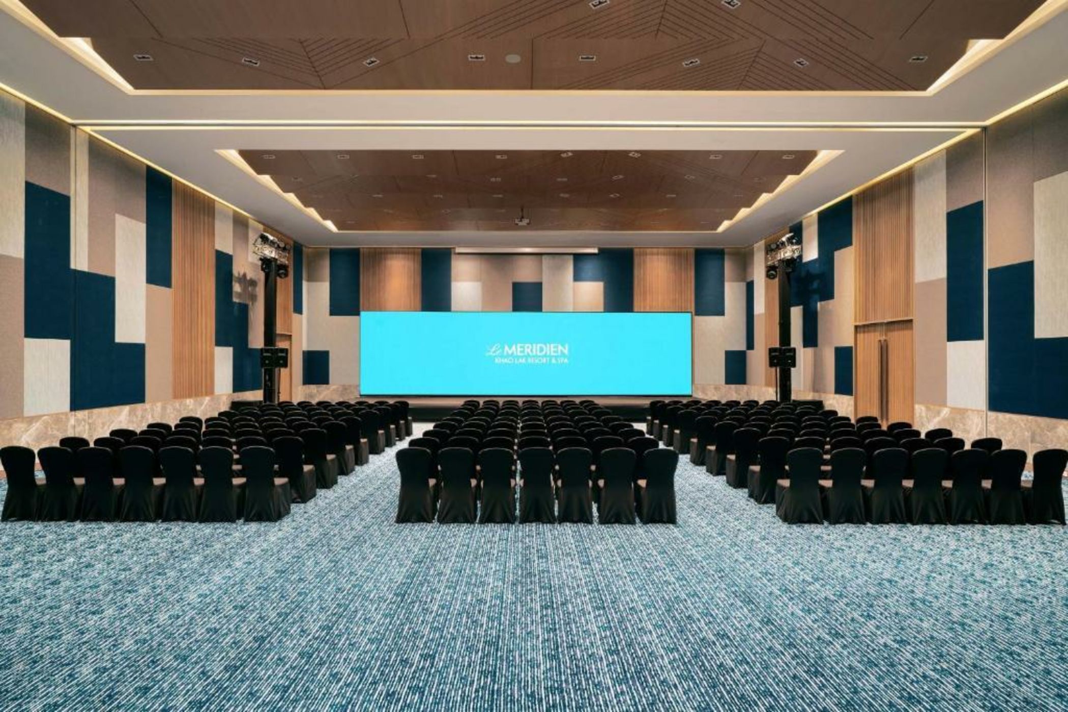 Le Meridien Khao Lak Resort & Spa