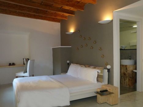 Fontana Rooms