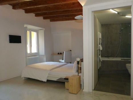 Fontana Rooms