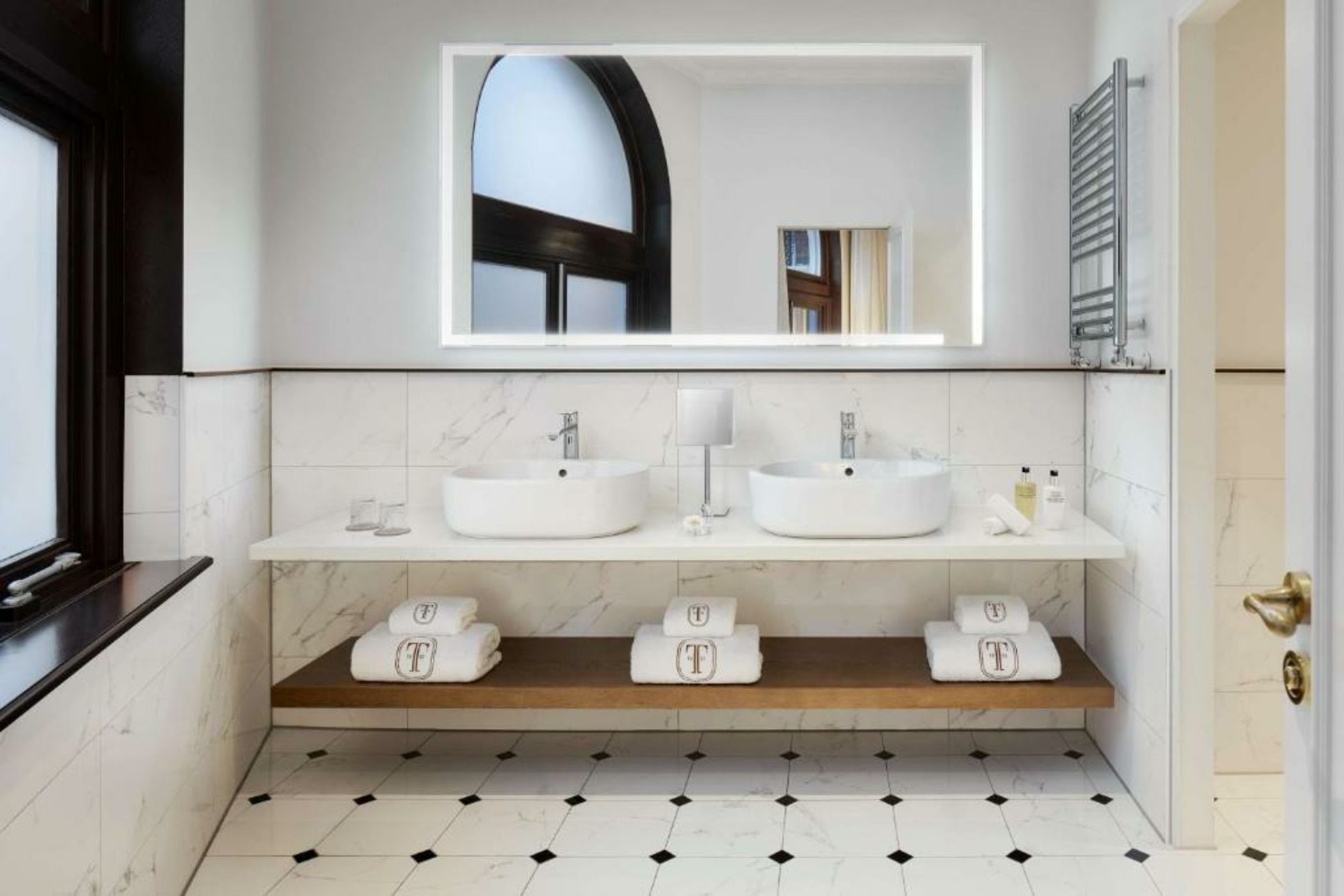 Tivoli Doelen Amsterdam Hotel