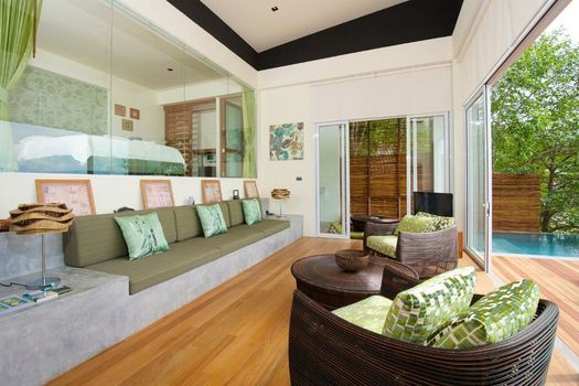 Overthemoon Luxury Pool Villas