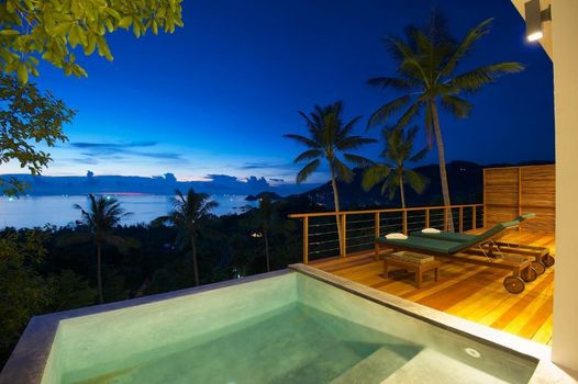 Overthemoon Luxury Pool Villas