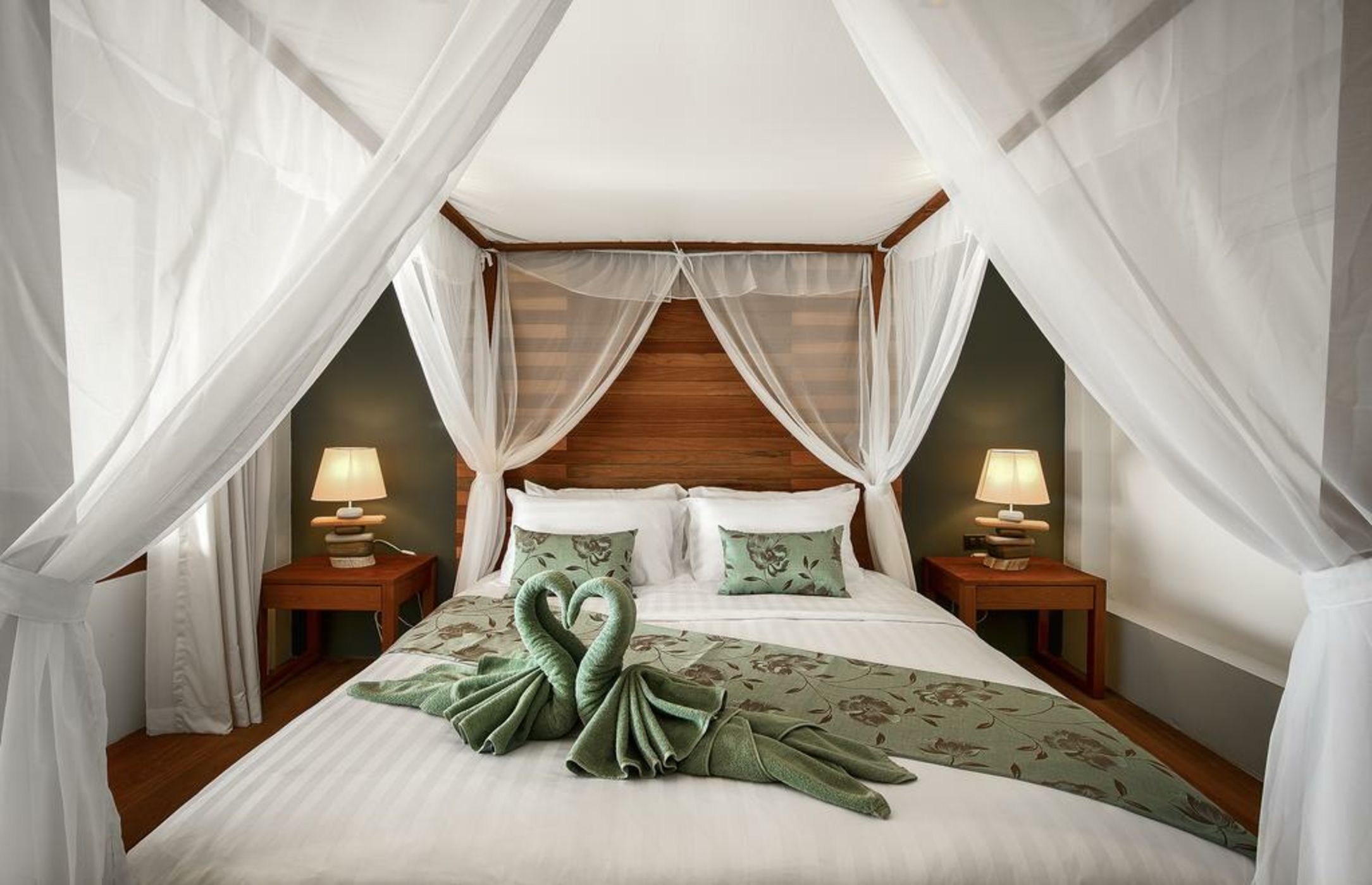 Phandara Luxury Pool Villas