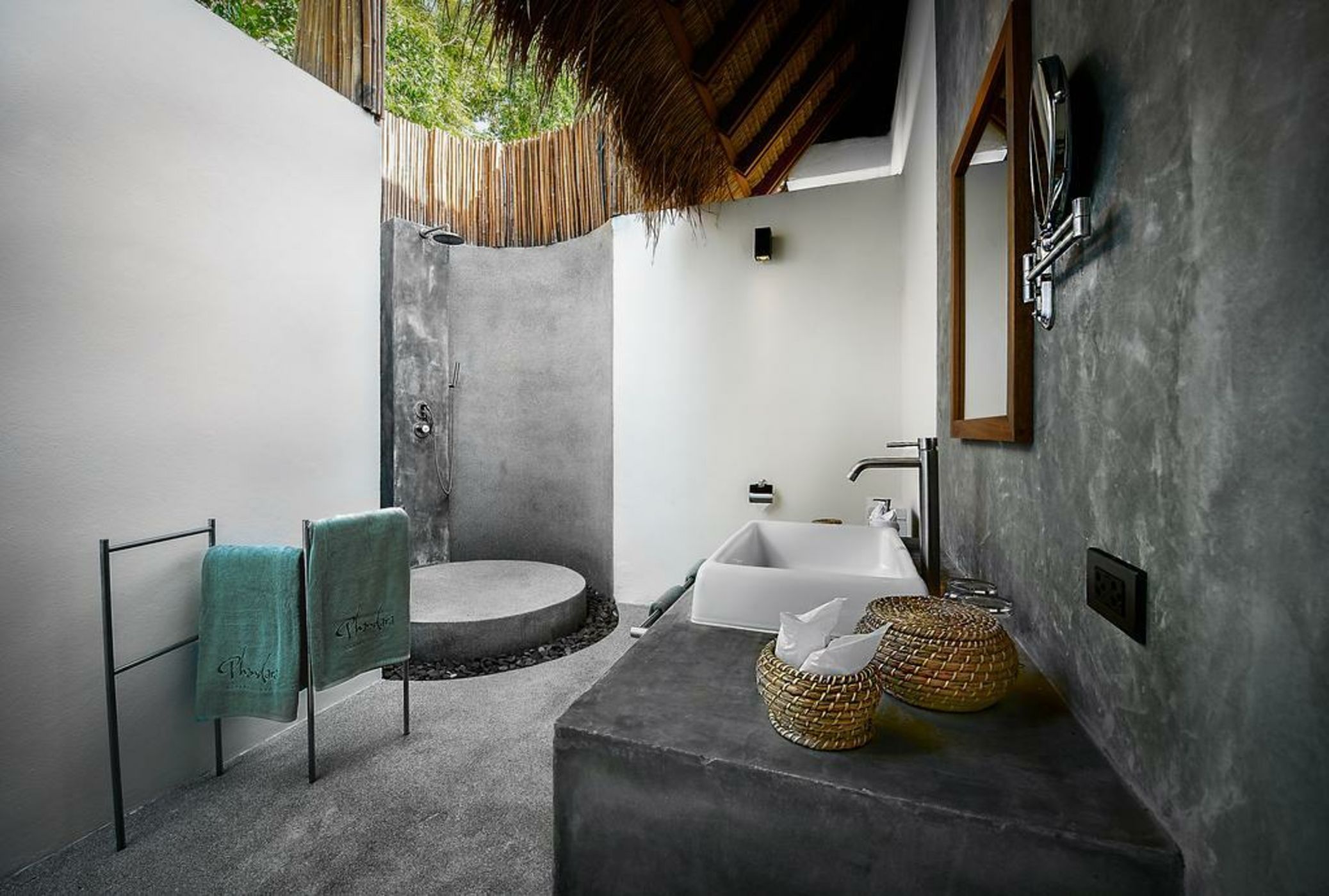 Phandara Luxury Pool Villas