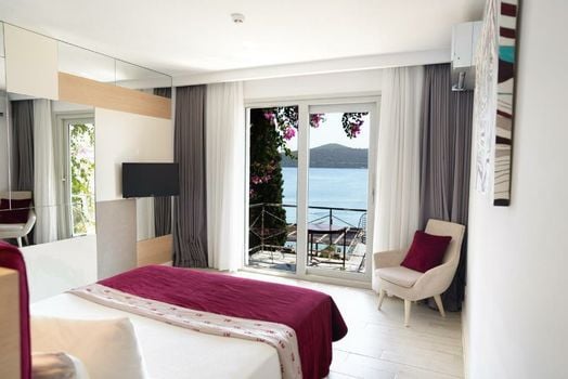 No81 Hotel